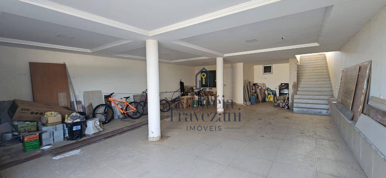 Casa de Condomínio à venda com 3 quartos, 290m² - Foto 31