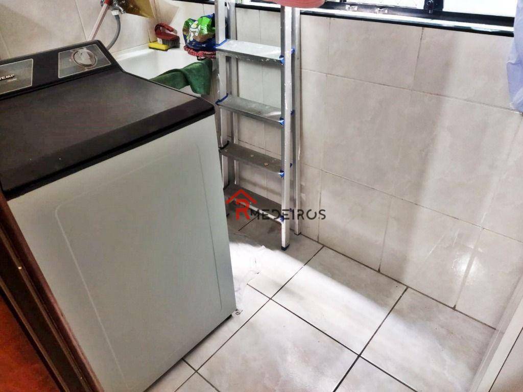 Apartamento à venda com 2 quartos, 104m² - Foto 12