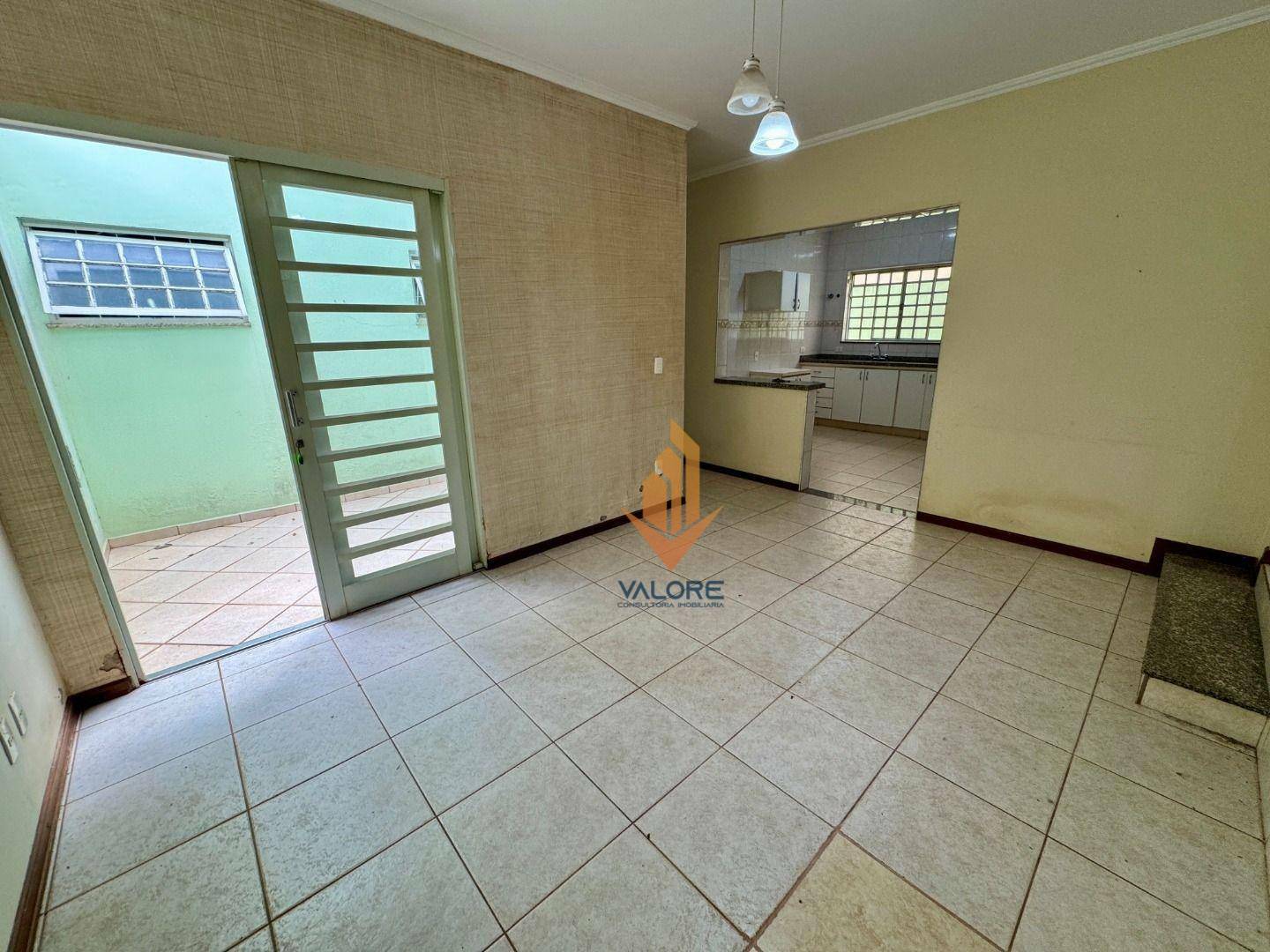 Casa à venda com 3 quartos, 169m² - Foto 7