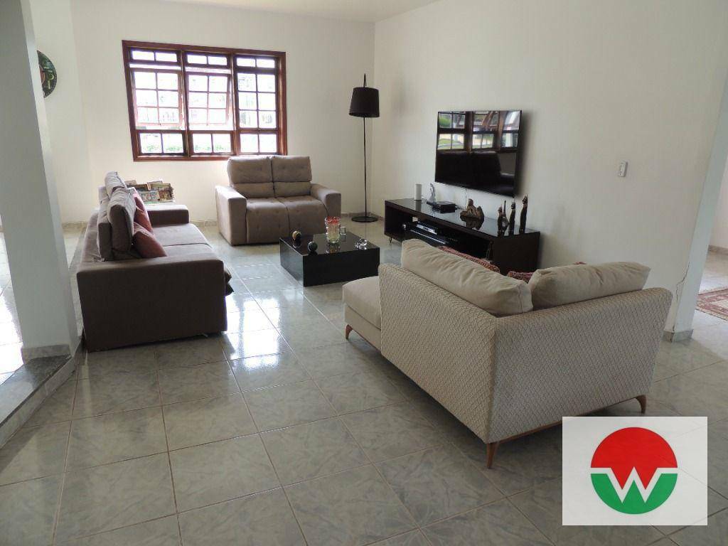 Casa de Condomínio à venda com 5 quartos, 550m² - Foto 4