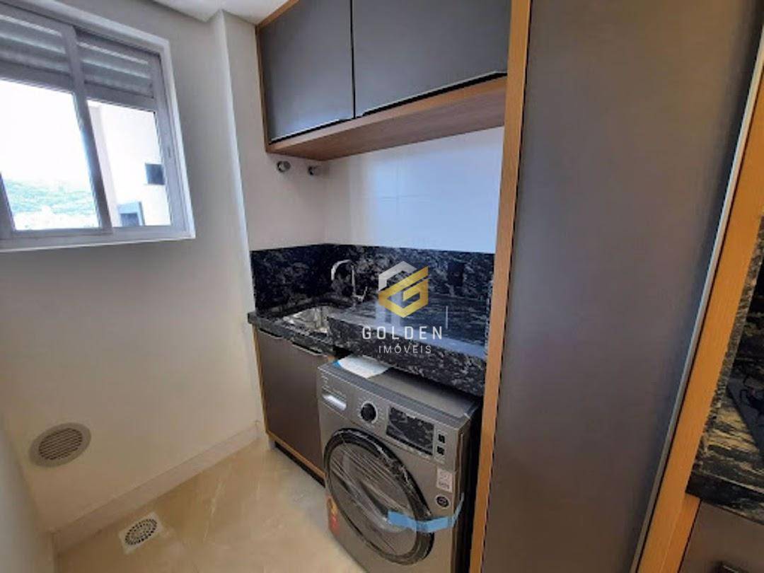 Apartamento à venda com 3 quartos, 181m² - Foto 6