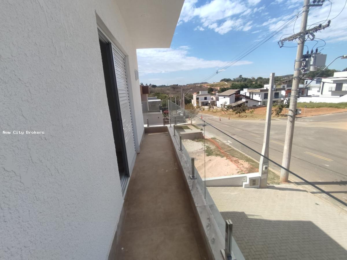 Sobrado à venda com 3 quartos, 300m² - Foto 42