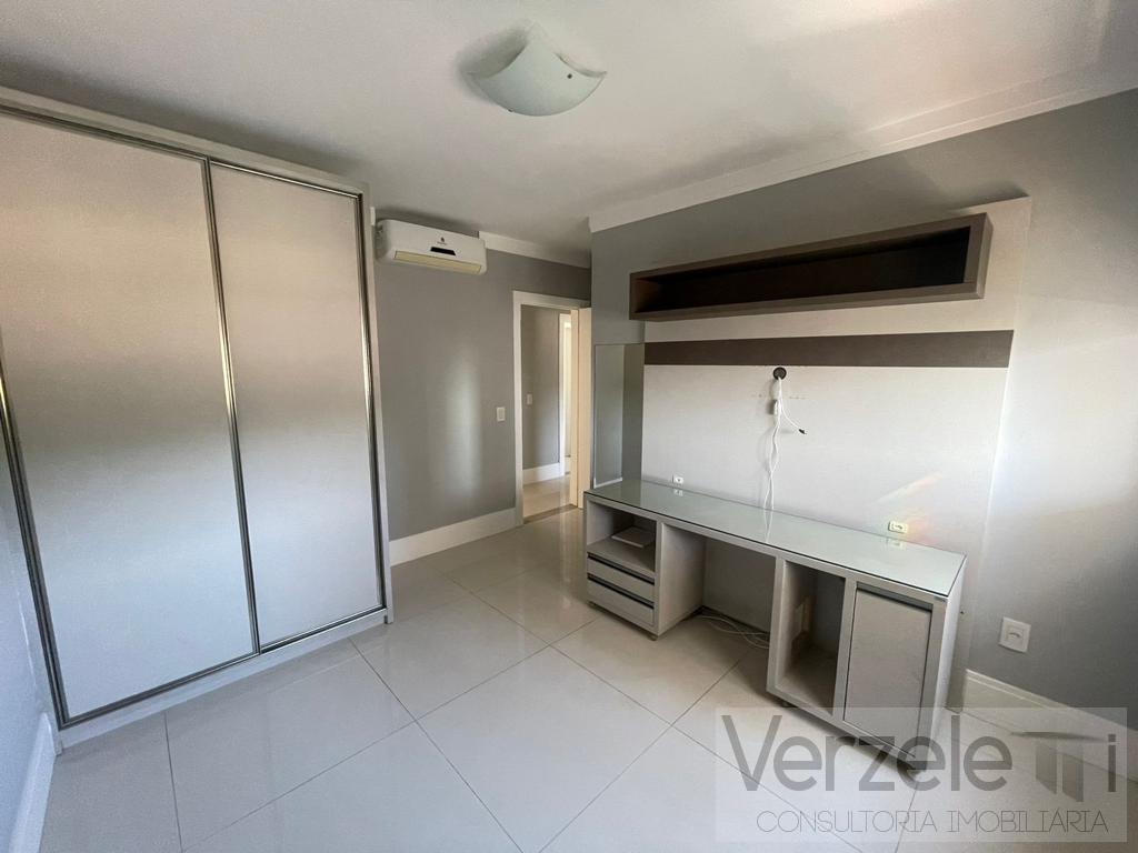 Apartamento para alugar com 3 quartos, 127m² - Foto 13