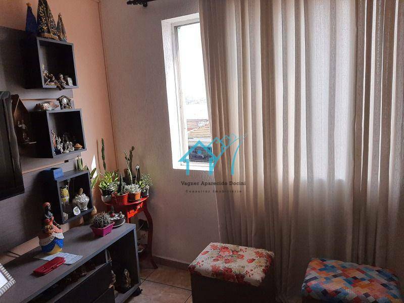 Apartamento à venda com 2 quartos, 64m² - Foto 9