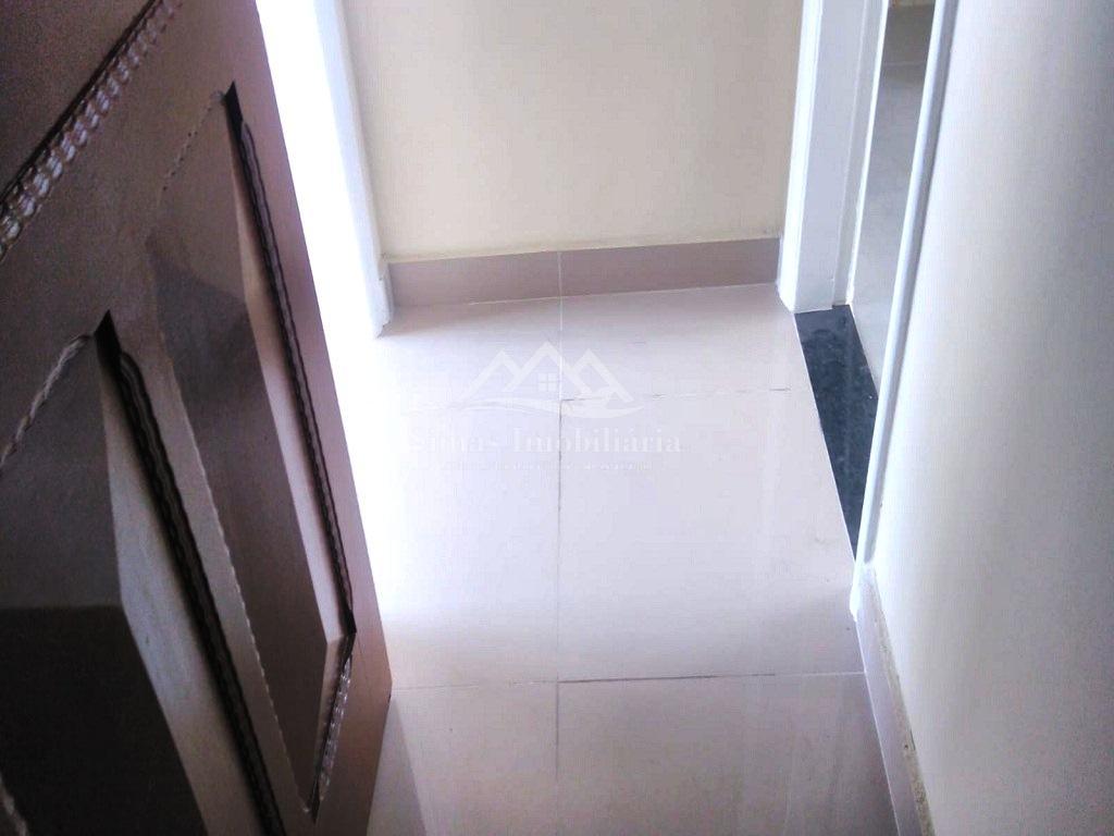 Apartamento para alugar com 3 quartos, 90m² - Foto 2