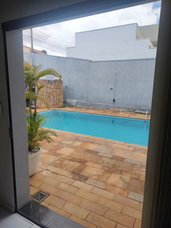 Sobrado à venda com 3 quartos, 240m² - Foto 33