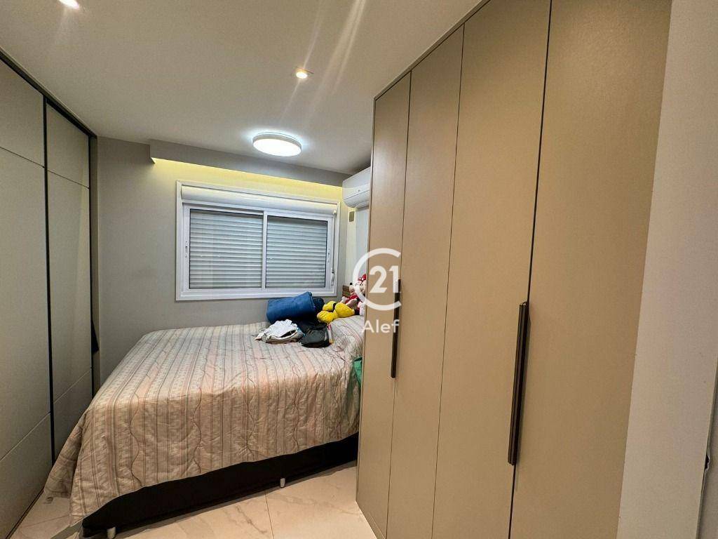 Apartamento à venda com 2 quartos, 79m² - Foto 17