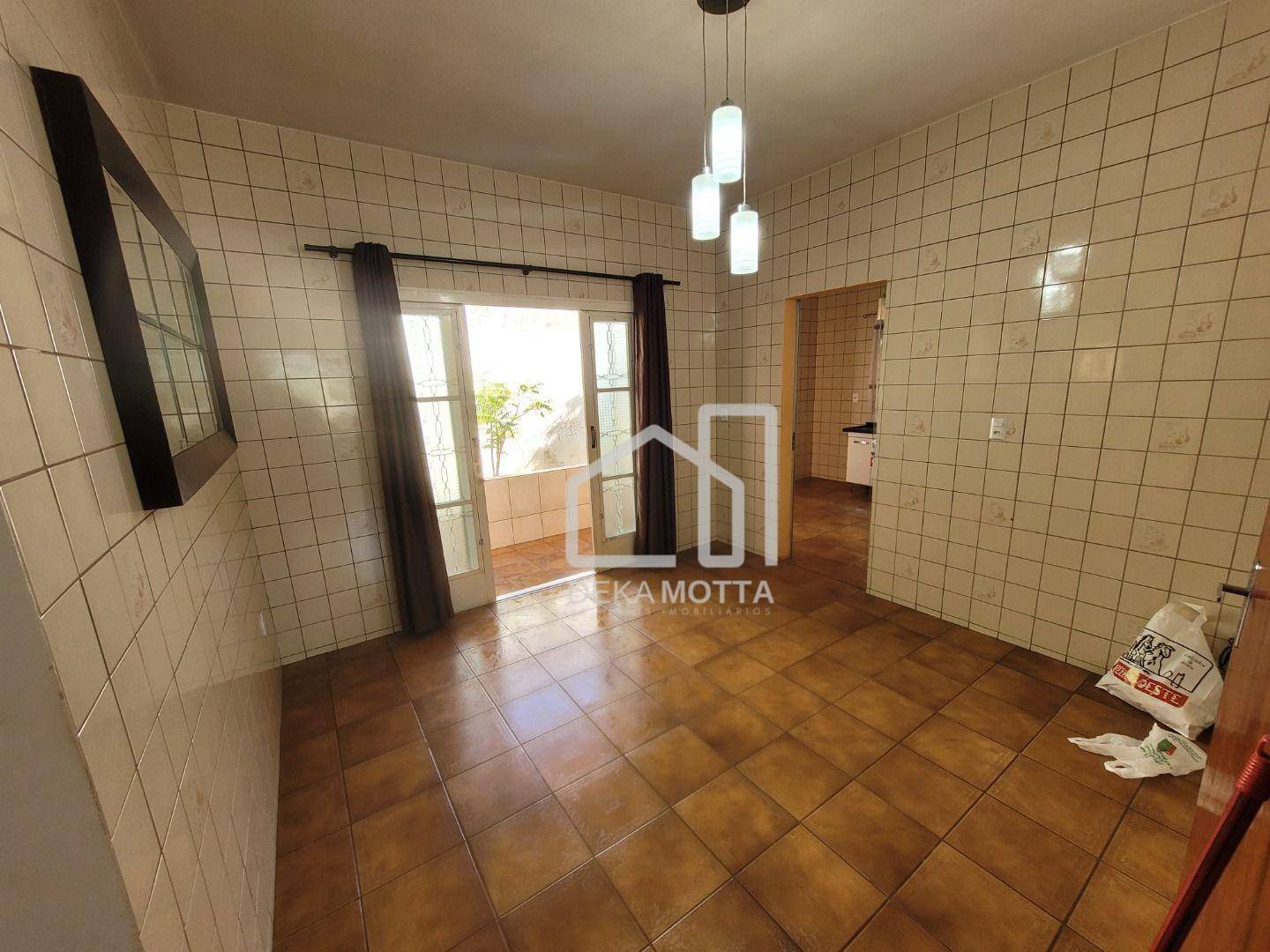 Casa à venda com 3 quartos, 251m² - Foto 14