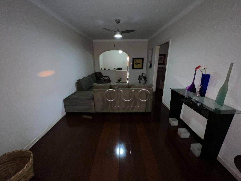 Casa à venda com 3 quartos, 240m² - Foto 26