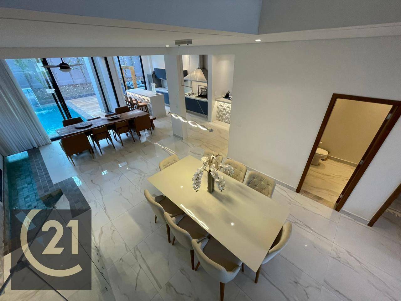 Sobrado à venda com 4 quartos, 347m² - Foto 13