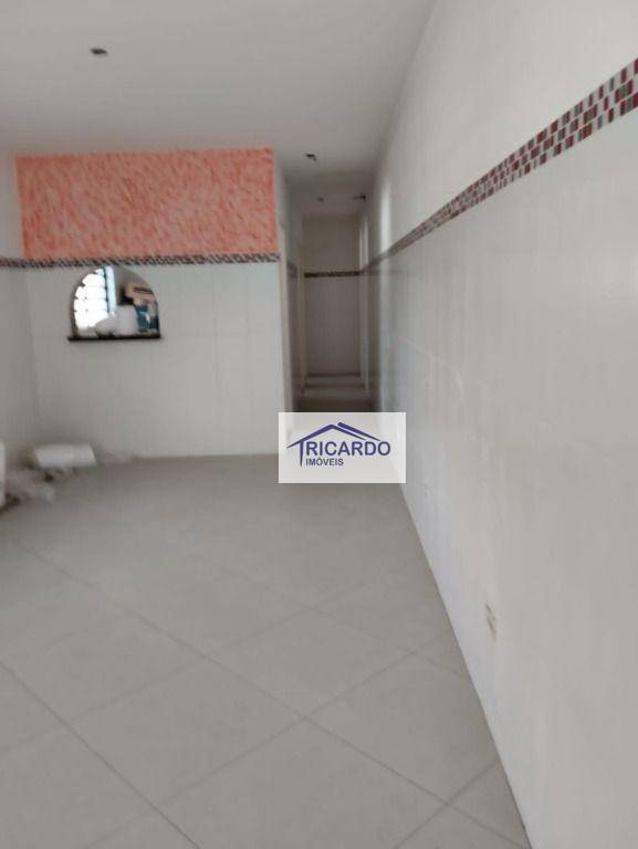 Sobrado à venda com 2 quartos, 149m² - Foto 2