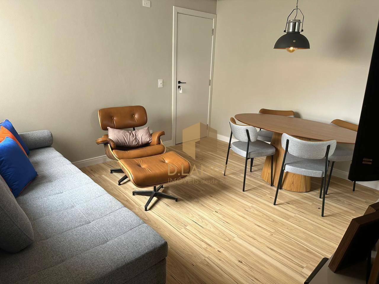 Apartamento à venda com 2 quartos, 65m² - Foto 1