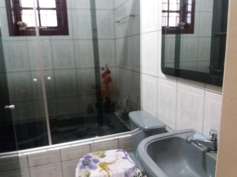 Casa à venda com 3 quartos, 67m² - Foto 6