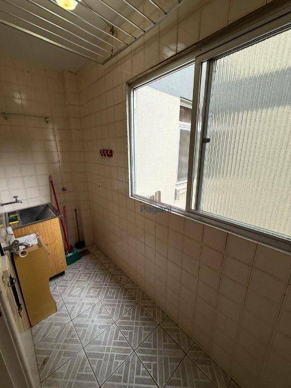 Apartamento à venda com 3 quartos, 81m² - Foto 3