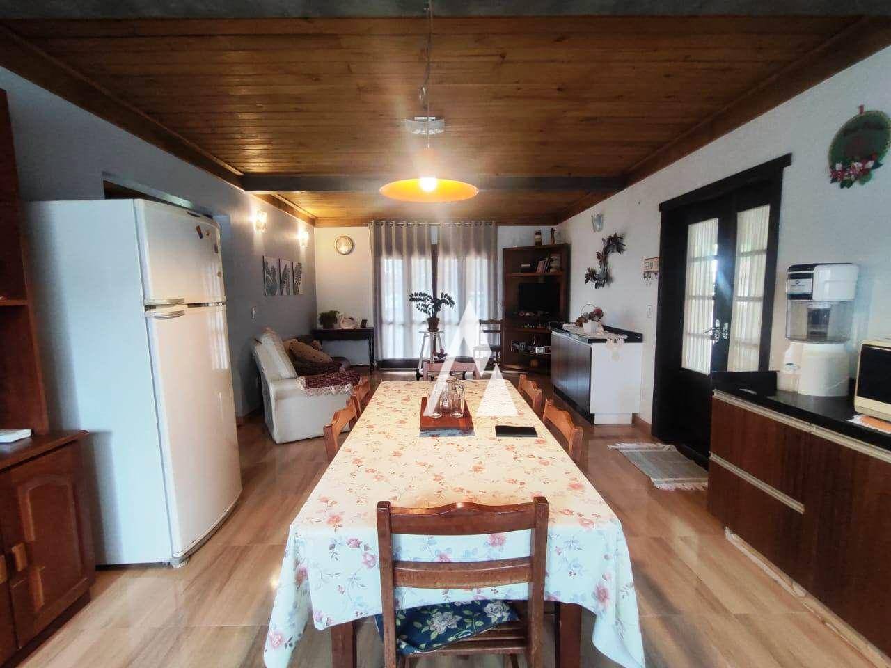 Casa à venda com 4 quartos, 206m² - Foto 4