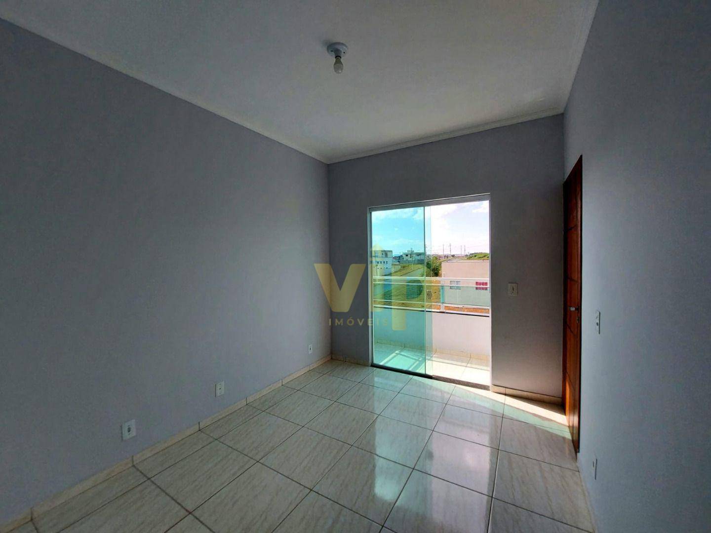 Apartamento à venda com 2 quartos, 60m² - Foto 2