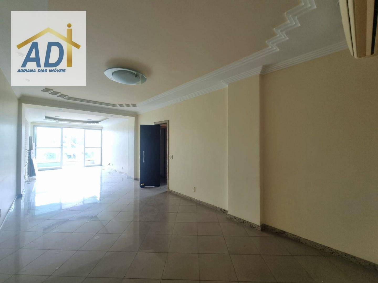 Apartamento à venda com 3 quartos, 145m² - Foto 29