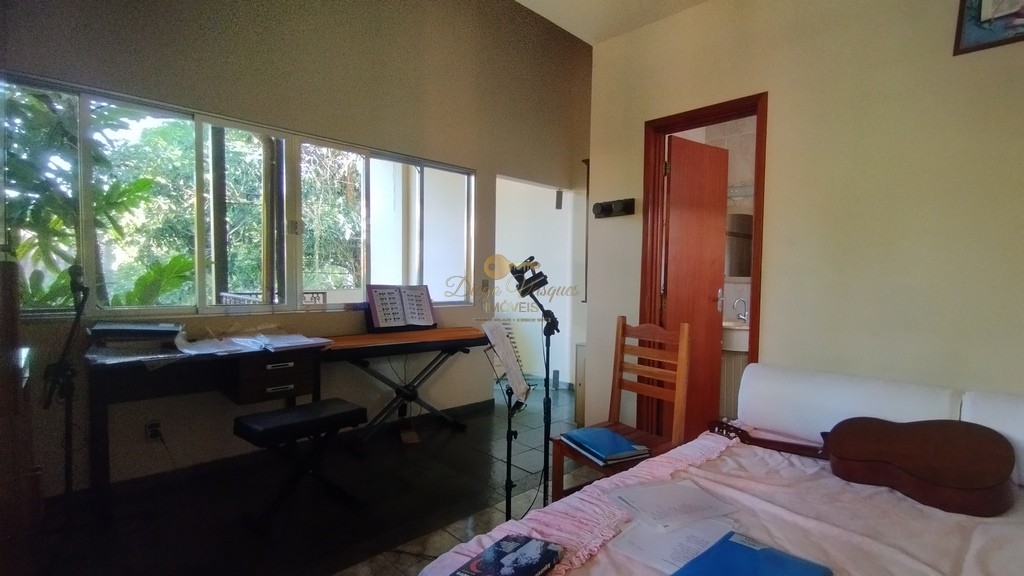 Casa à venda com 7 quartos, 3200m² - Foto 37