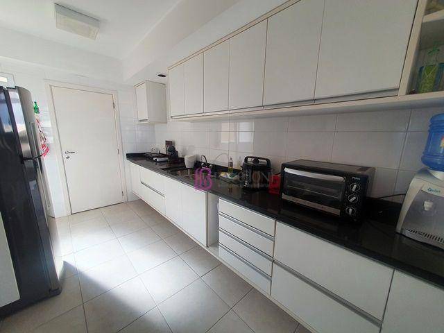 Apartamento à venda com 4 quartos, 178m² - Foto 25