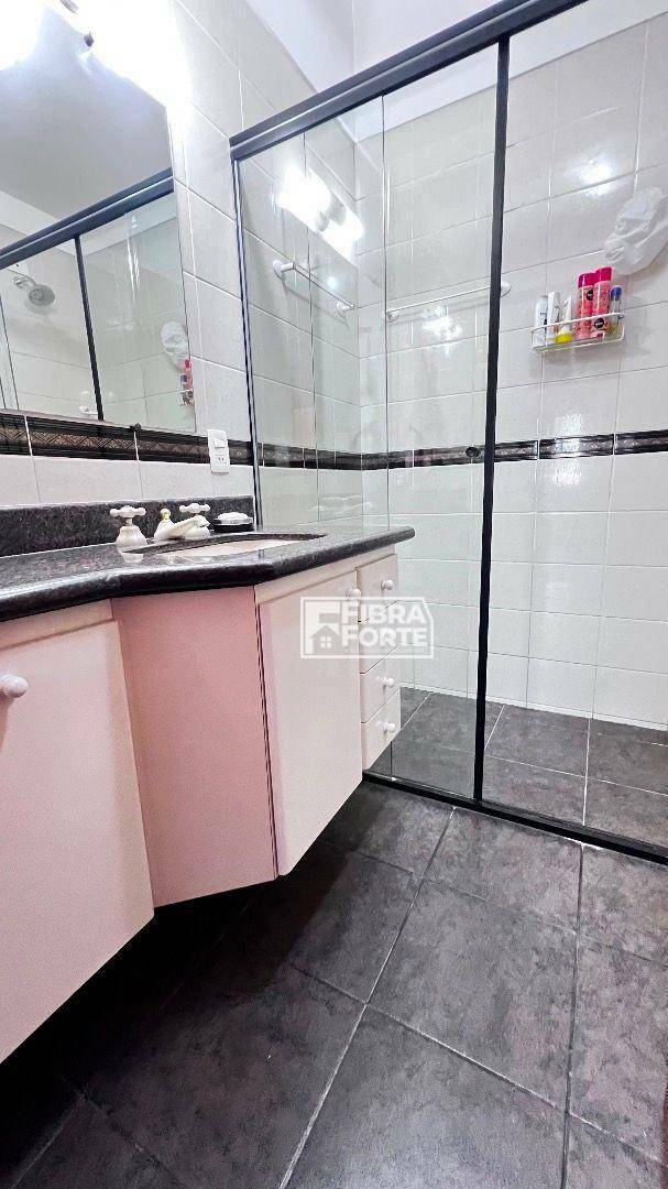 Casa de Condomínio à venda com 4 quartos, 363m² - Foto 29