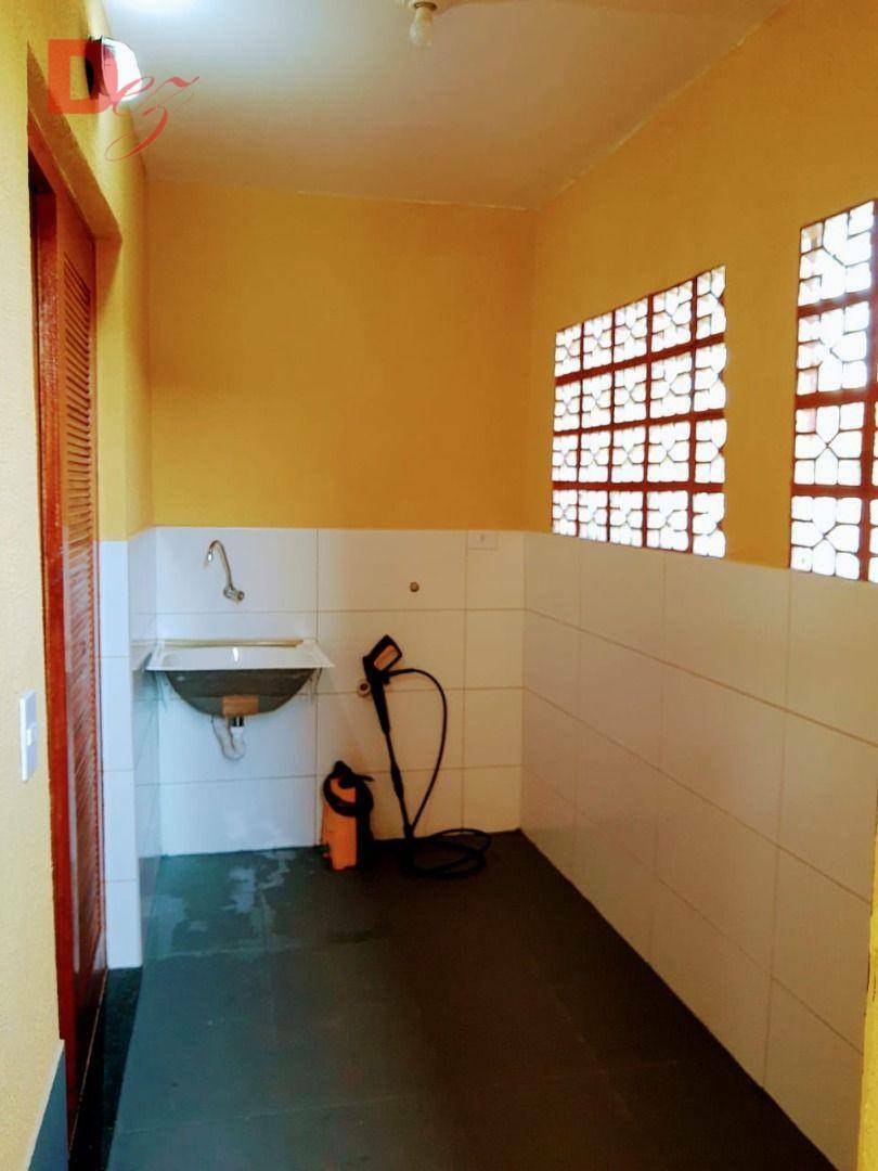 Casa à venda com 3 quartos, 121m² - Foto 6