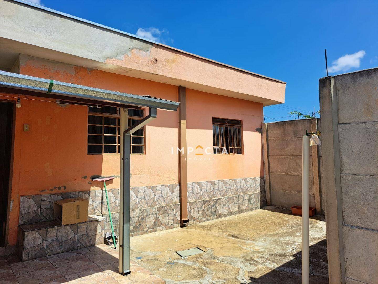 Casa à venda com 3 quartos, 90m² - Foto 2