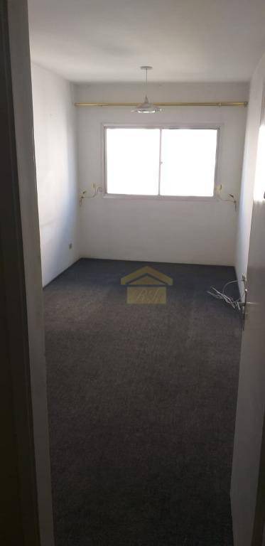 Apartamento à venda com 2 quartos, 61m² - Foto 12