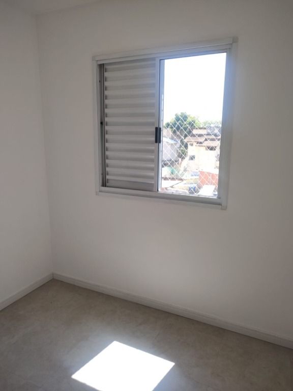 Apartamento para alugar com 2 quartos, 80m² - Foto 6