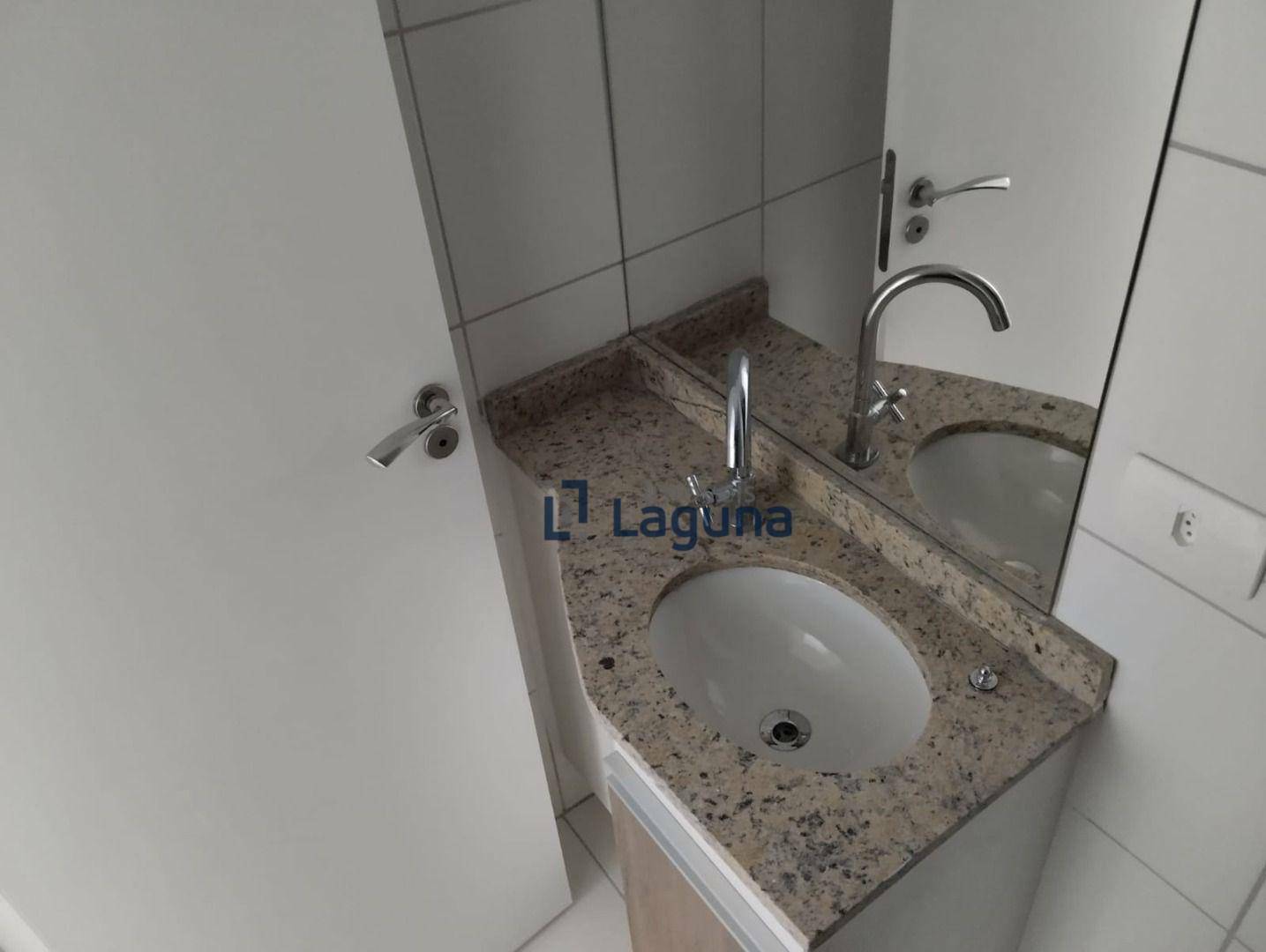 Apartamento para alugar com 2 quartos, 69m² - Foto 17