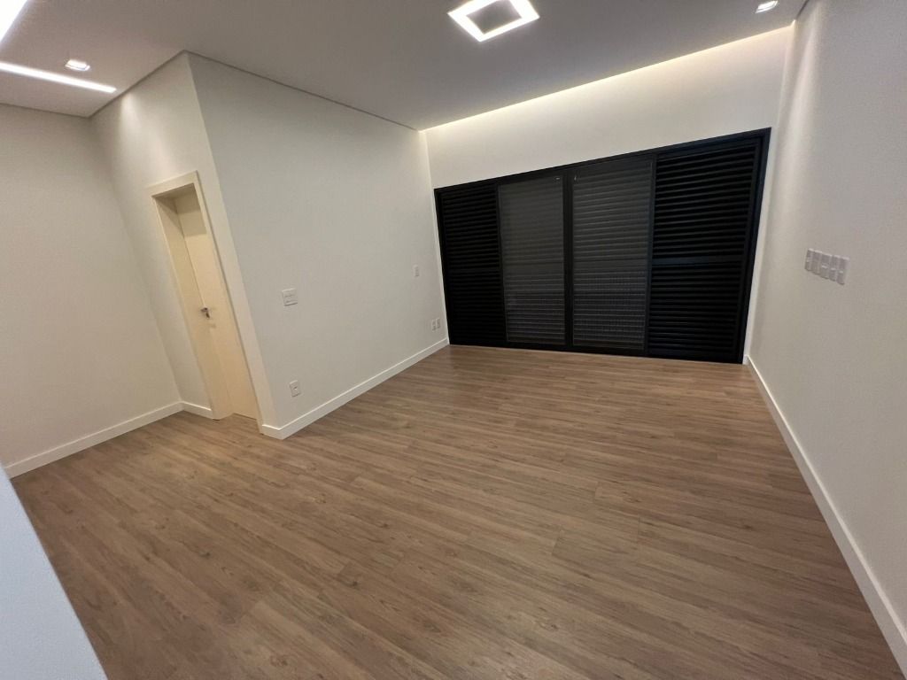 Casa de Condomínio à venda com 4 quartos, 496m² - Foto 33