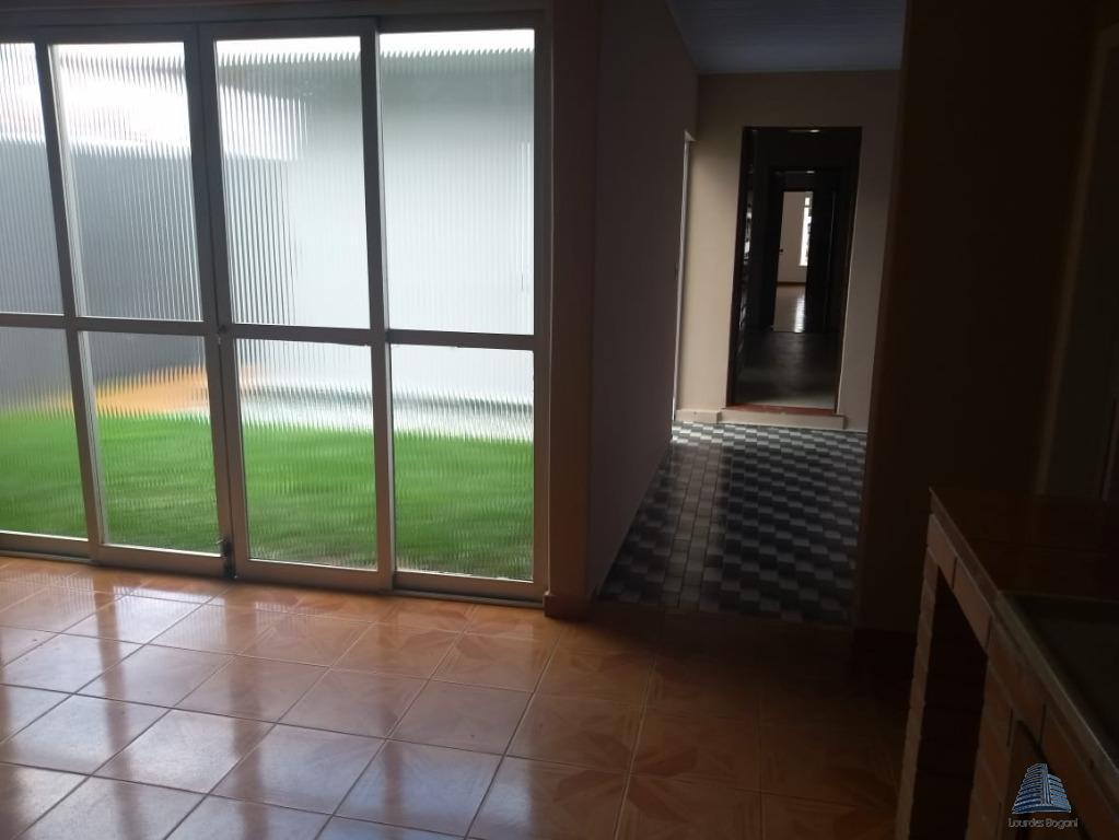 Casa para alugar com 4 quartos, 348m² - Foto 15