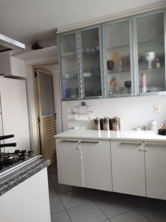 Apartamento à venda com 4 quartos, 180m² - Foto 8