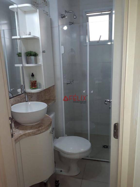 Apartamento para alugar com 2 quartos, 63m² - Foto 6