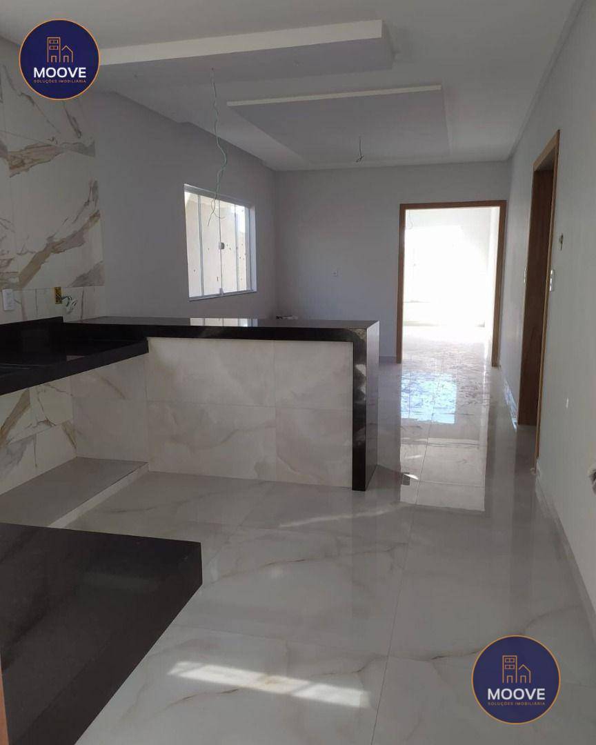 Casa à venda com 3 quartos, 300M2 - Foto 4