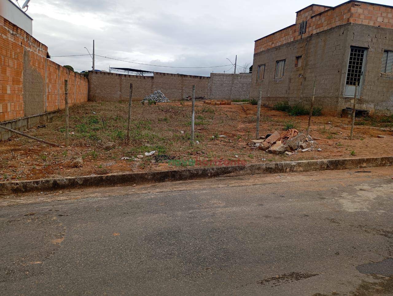 Terreno, 200 m² - Foto 1