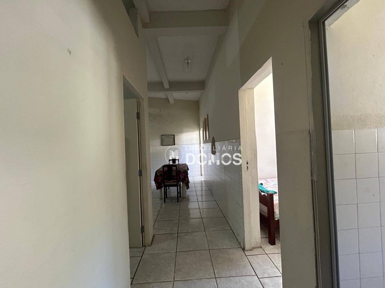 Casa à venda com 6 quartos, 230m² - Foto 32