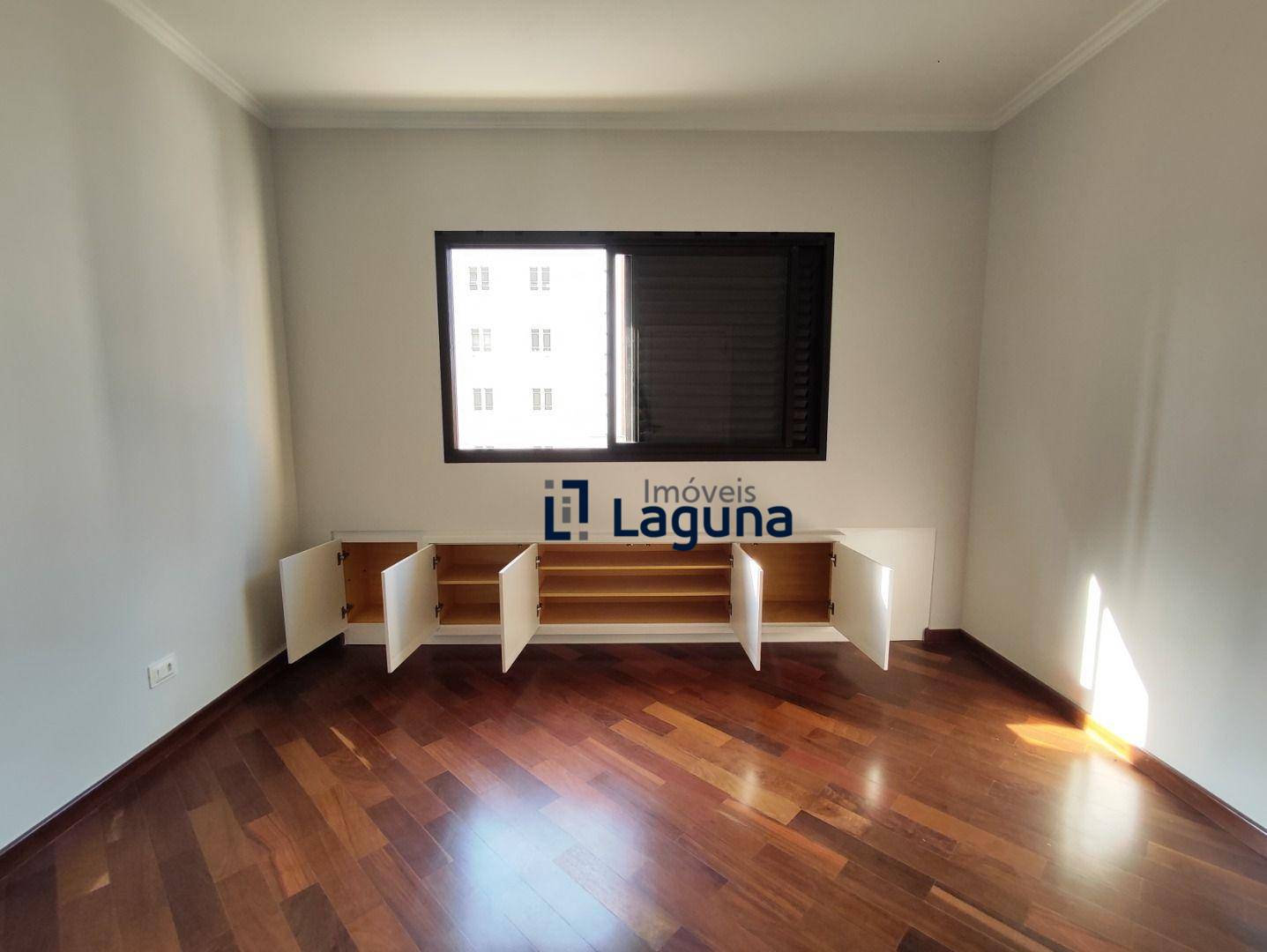Apartamento à venda e aluguel com 3 quartos, 160m² - Foto 16