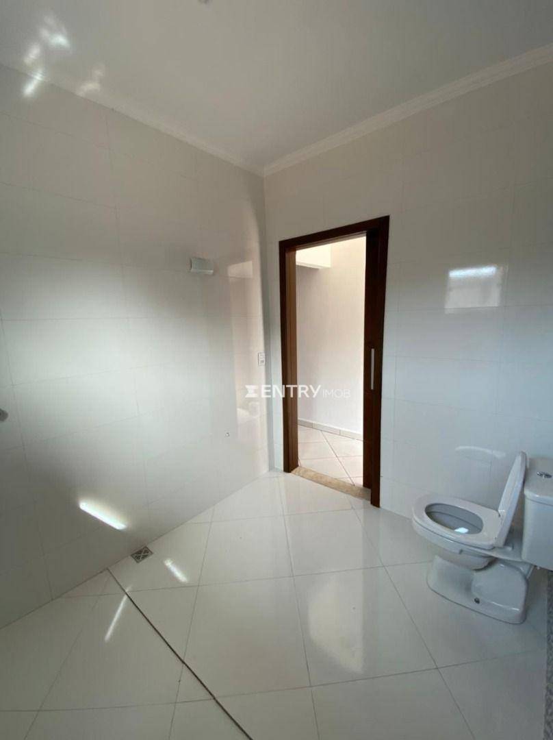 Casa à venda com 4 quartos, 272m² - Foto 18