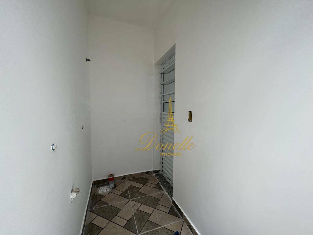 Casa à venda com 2 quartos, 70m² - Foto 27