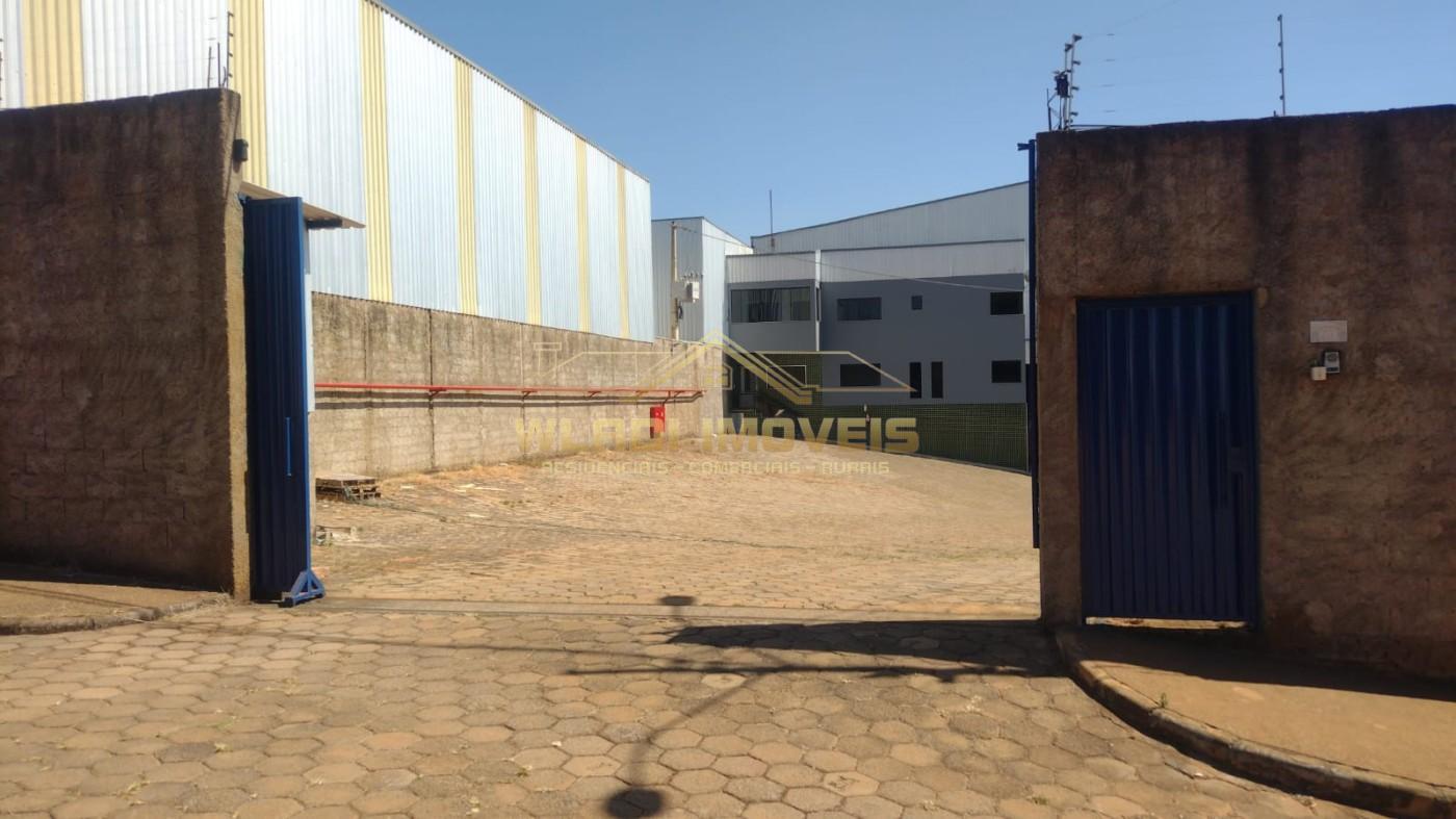 Depósito-Galpão-Armazém para alugar, 2000m² - Foto 11