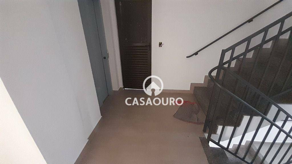 Apartamento à venda com 2 quartos, 61m² - Foto 10