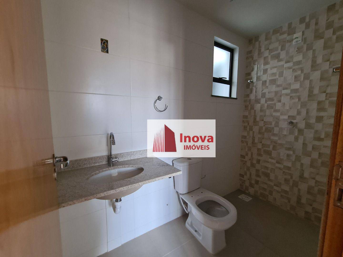 Apartamento à venda com 2 quartos, 75m² - Foto 11