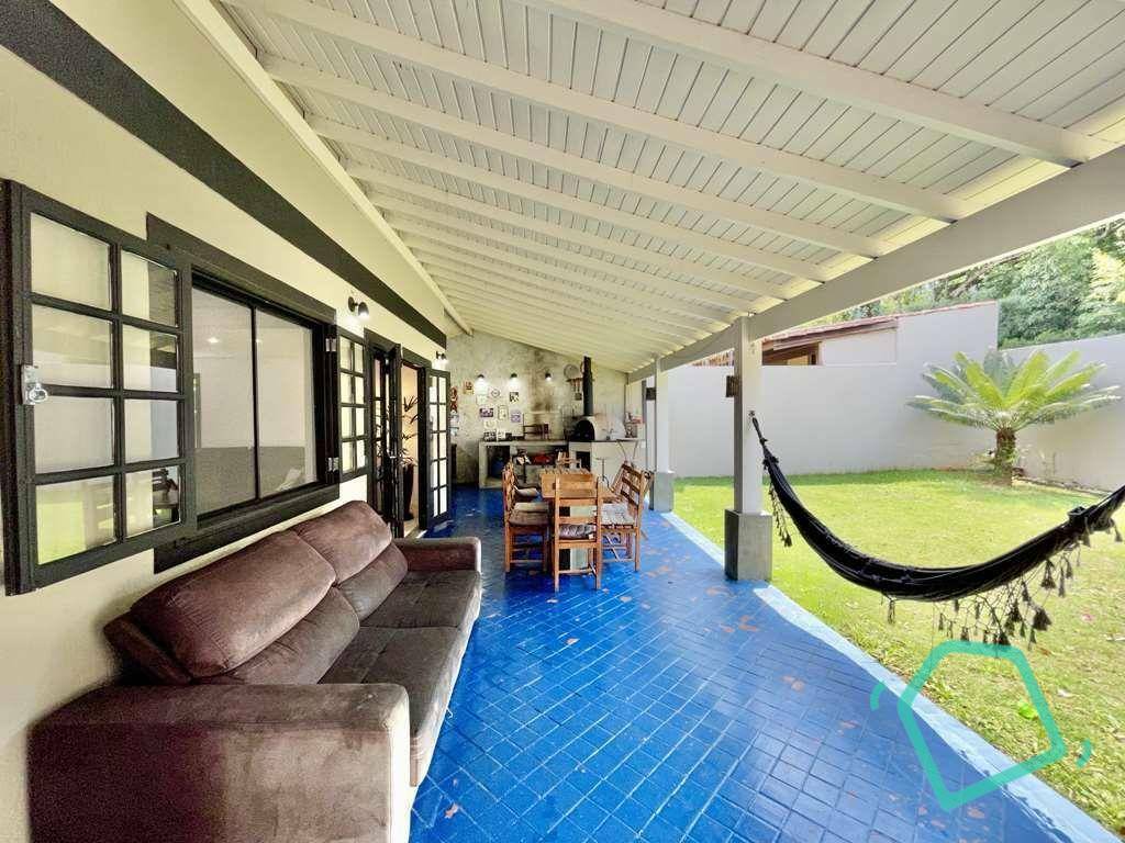 Casa de Condomínio à venda com 4 quartos, 250m² - Foto 12