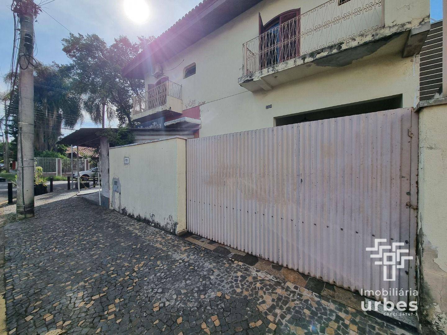 Casa à venda com 3 quartos, 249m² - Foto 3