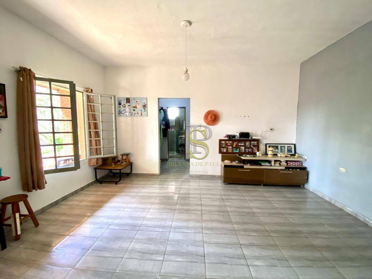 Casa à venda com 2 quartos, 130m² - Foto 3