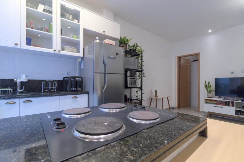 Apartamento à venda com 2 quartos, 73m² - Foto 1