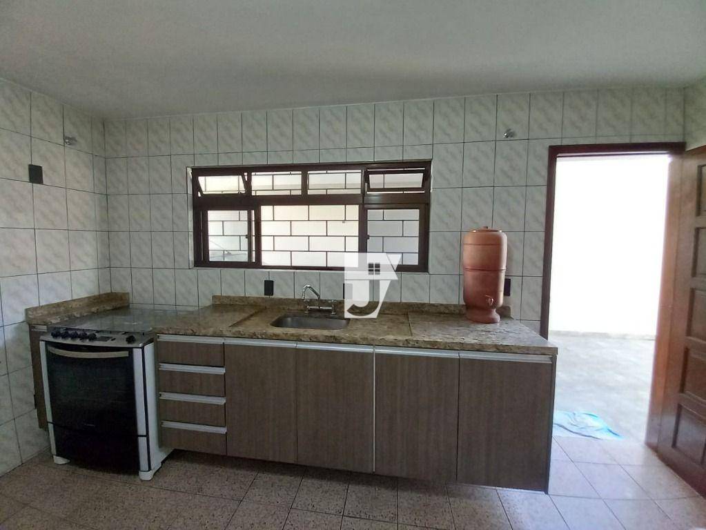 Casa, 5 quartos, 180 m² - Foto 4