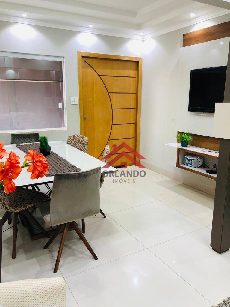 Casa à venda com 3 quartos, 220m² - Foto 3