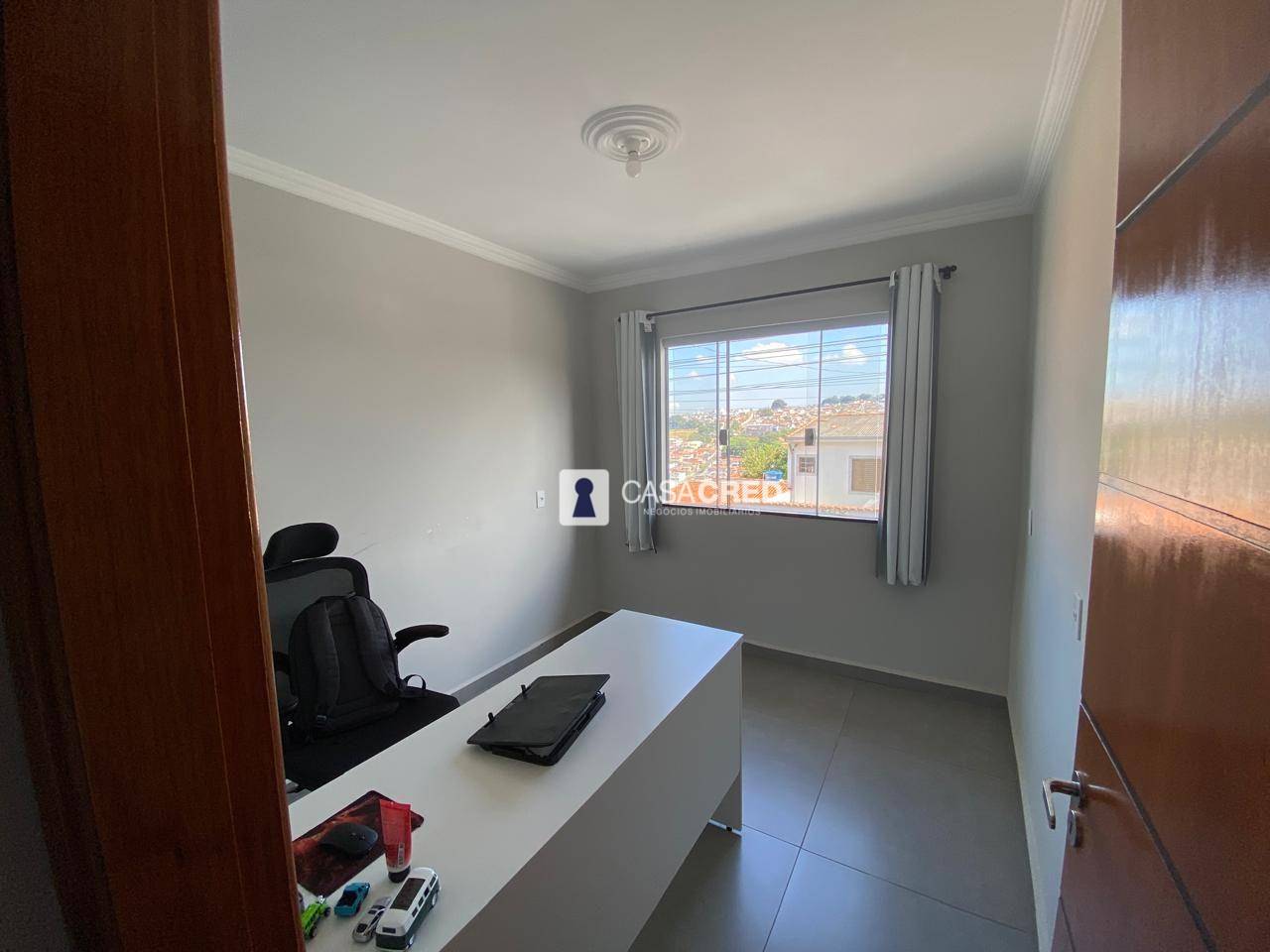 Casa à venda com 3 quartos, 300m² - Foto 26