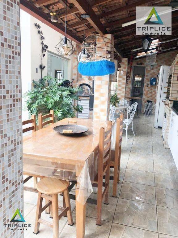 Casa à venda com 3 quartos, 172m² - Foto 14